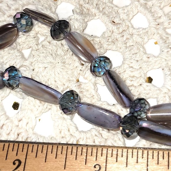 Lovely Abalone Shell and Crystal Bead 28" Necklace.  Iridescence. - Picture 9 of 14